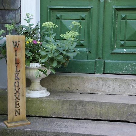 Ferienwohnung Zum Eifgental ヴェルメルスキルヒェ エクステリア 写真